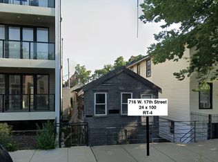 716 W 17th St, Chicago, IL 60616