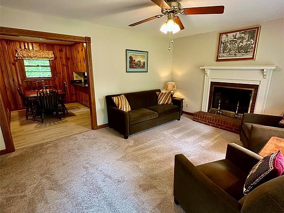 3rd image of 524 Timberlane Dr