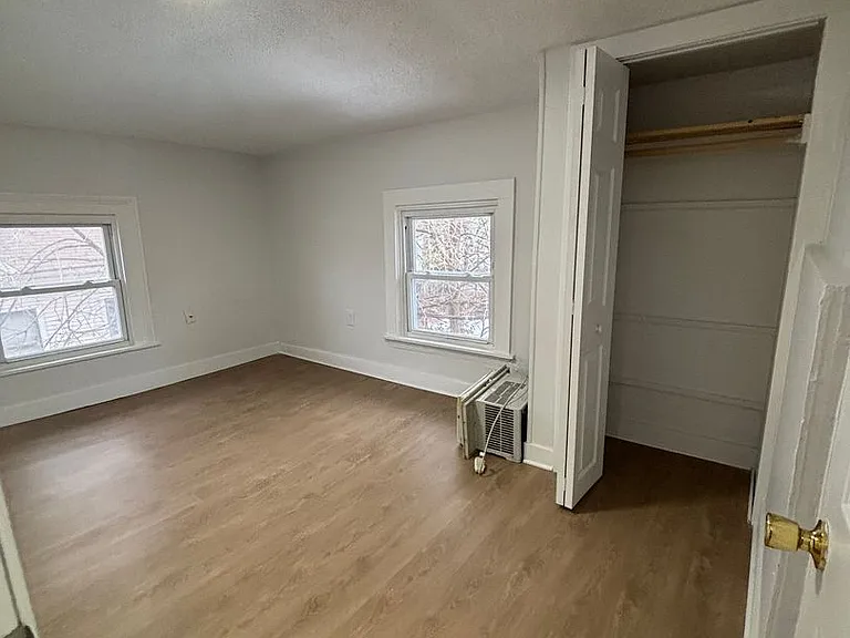 57 Thompson St — Photo 26