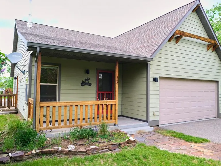 403 N Quaw Blvd — Photo 26