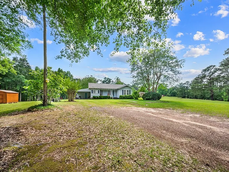 7264 State Highway 190 E — Photo 2