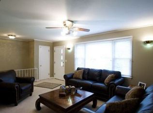 6940 Mackey St, Overland Park, KS 66204