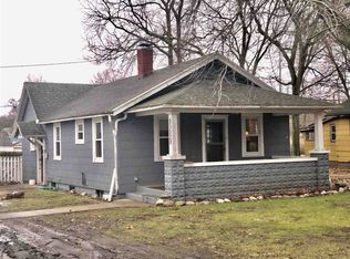 55528 Mayflower Rd, South Bend, IN 46628