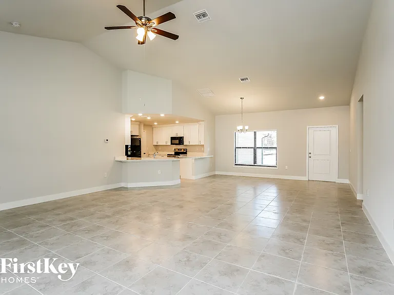 3712 Kittyhawk Dr — Photo 3