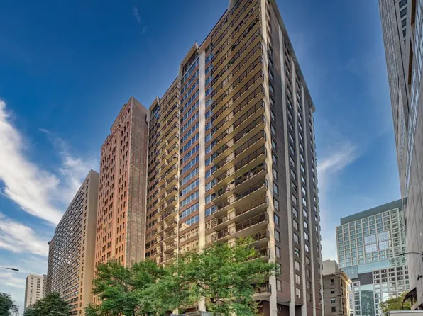 201 E Chestnut St APT 23A, Chicago, IL 60611