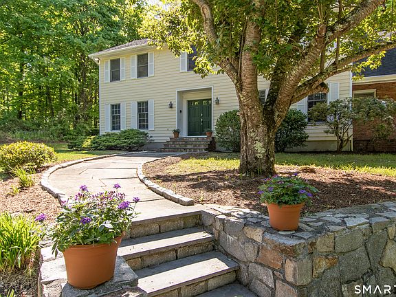 2nd image of 44 High Ridge Road