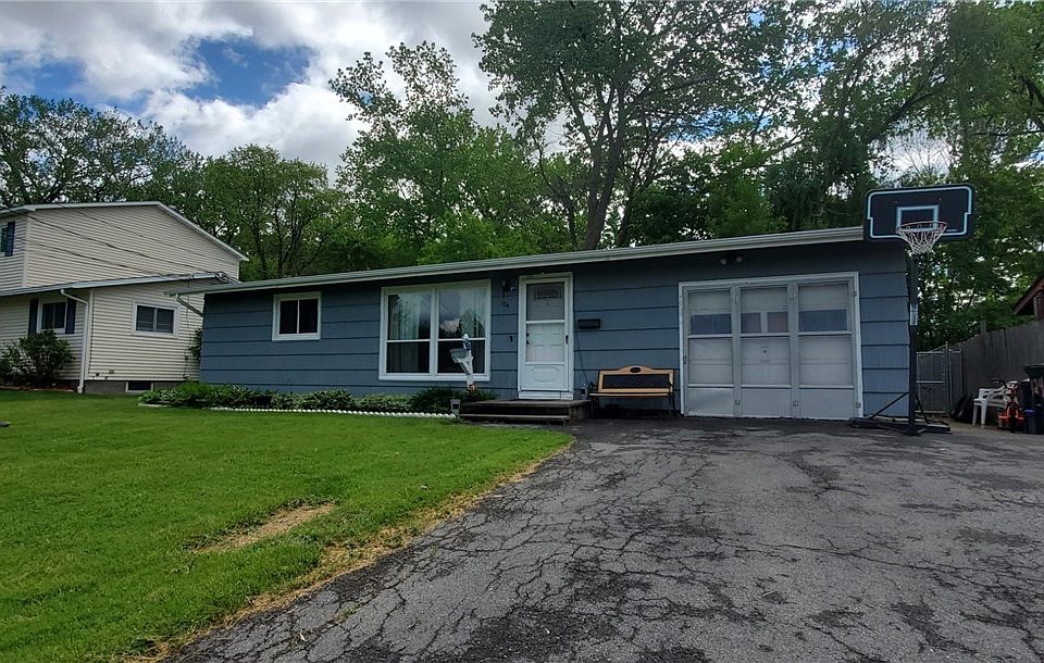 1st image of 124 Cranberry Dr