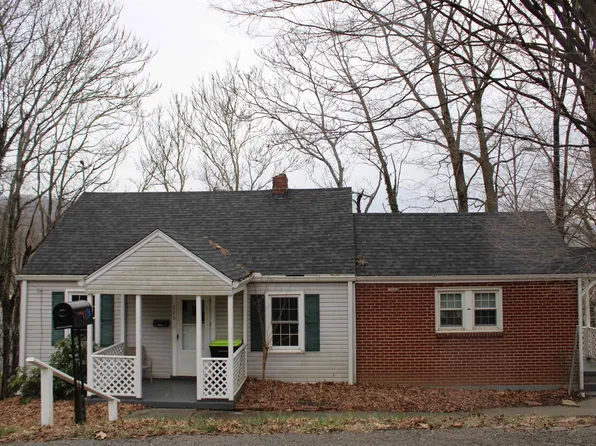336 Pico Dr, Pulaski, VA 24301