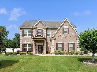 124 Traditions Ln, Hampton, GA 30228