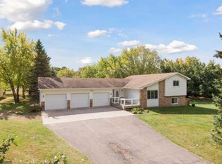 2930 194th Ln NW, Oak Grove, MN 55011