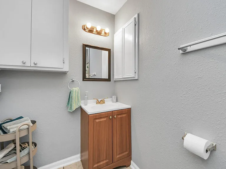 2806 Oak Dr — Photo 28
