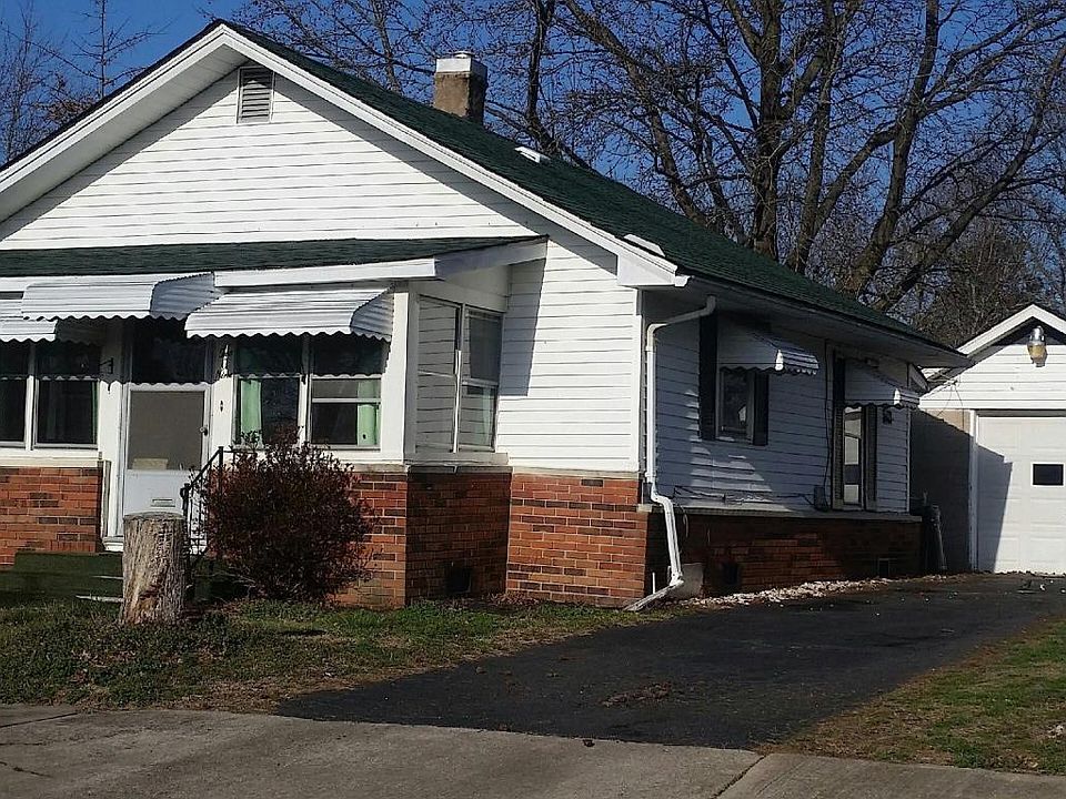1st image of 209 Elm St