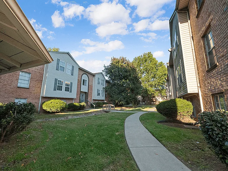Huntley Ridge Townhomes — Photo 30