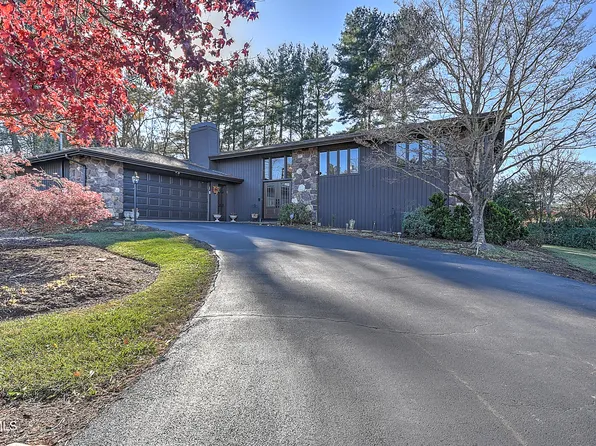 110 Sandpiper Cir, Kingsport, TN 37663