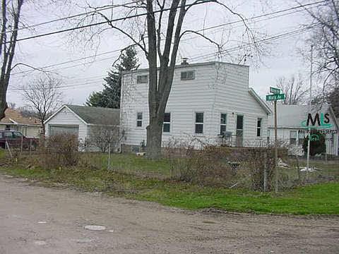 1st image of 407 Marion Ave