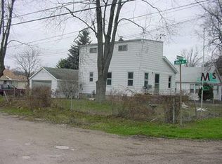 407 Marion Ave, Waterford, MI 48328