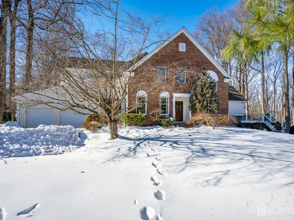 35 Stonewall Cir, Princeton, NJ 08540