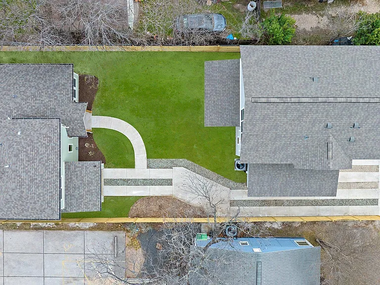 512 W Saint Johns Ave #B — Photo 16
