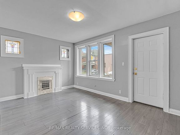 3rd image of 5 Fairholt Rd N #8