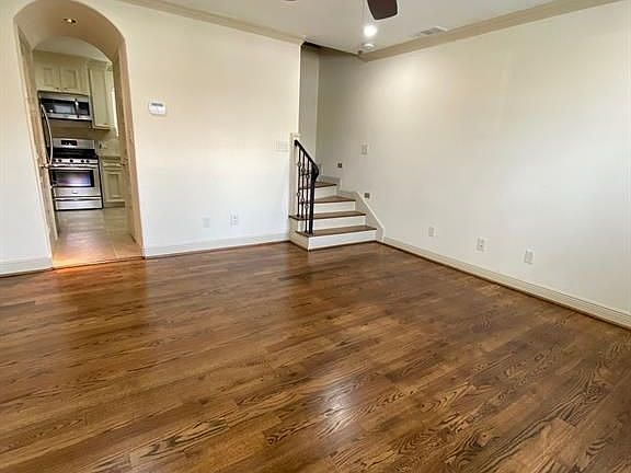 3rd image of 4420 La Branch St #3