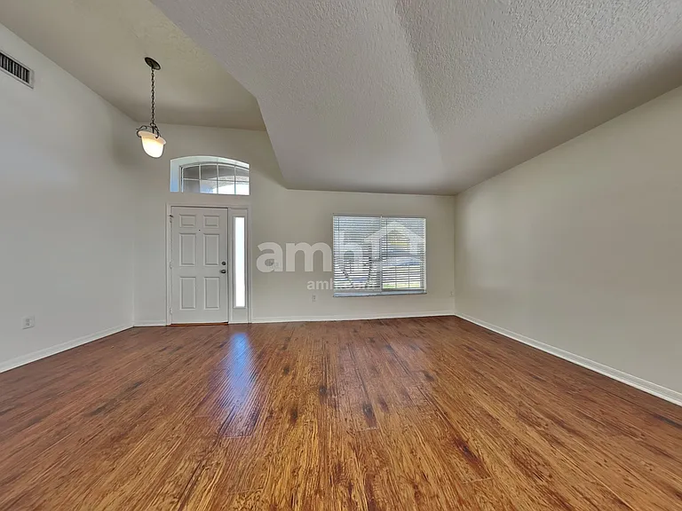 1002 Cristelle Jean Dr — Photo 8
