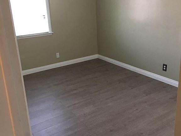 5th image of 4429 Whitney Dr