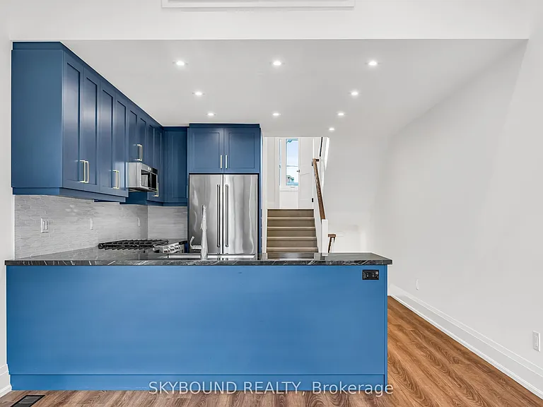 323 Mortimer Ave #B — Photo 7
