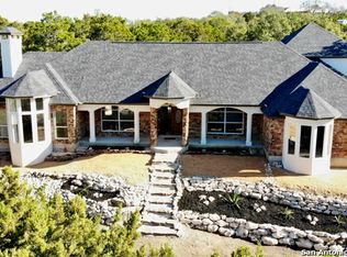 401 N Pleasant Valley Dr, Boerne, TX 78006
