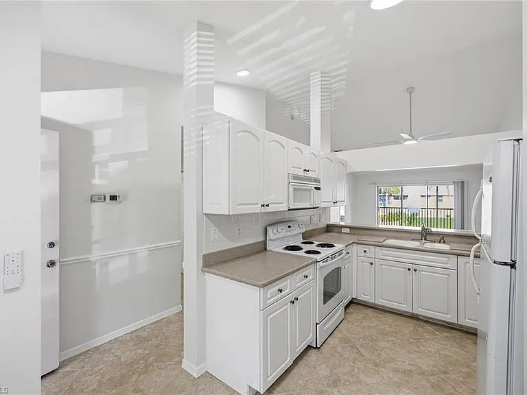 138 Pebble Shores Dr #201 — Photo 10