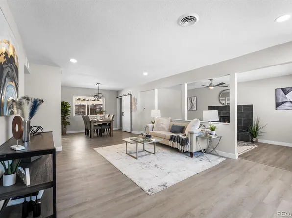 914 Quari Court, Aurora, CO 80011