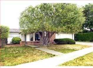 132 Columbine Dr, Salinas, CA 93906