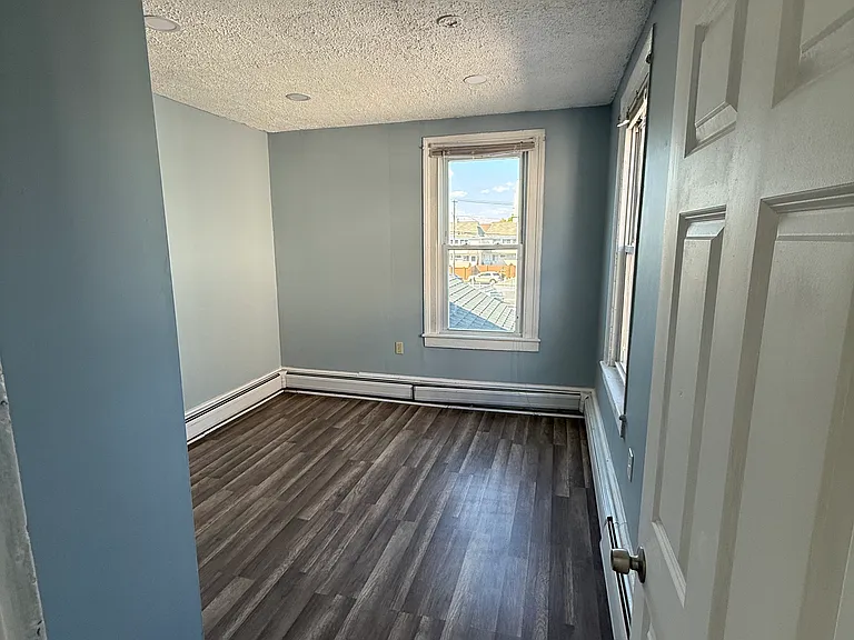 387 Nichols St #387 — Photo 12