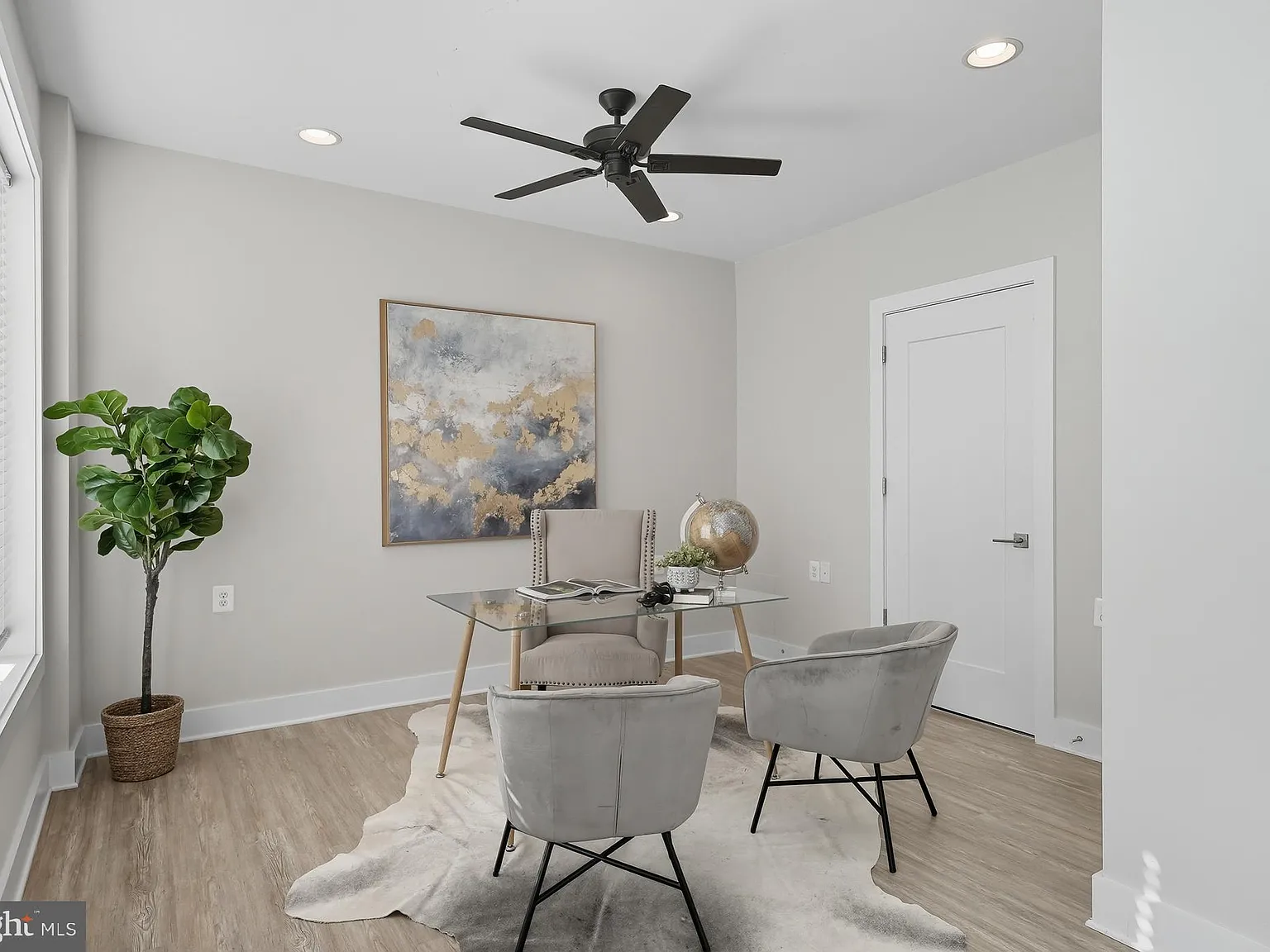 4 bed, 3.5 bath, 2620 sqft, $9,000 — Photo 3