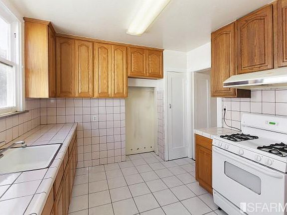 5th image of 83 Madrone Ave