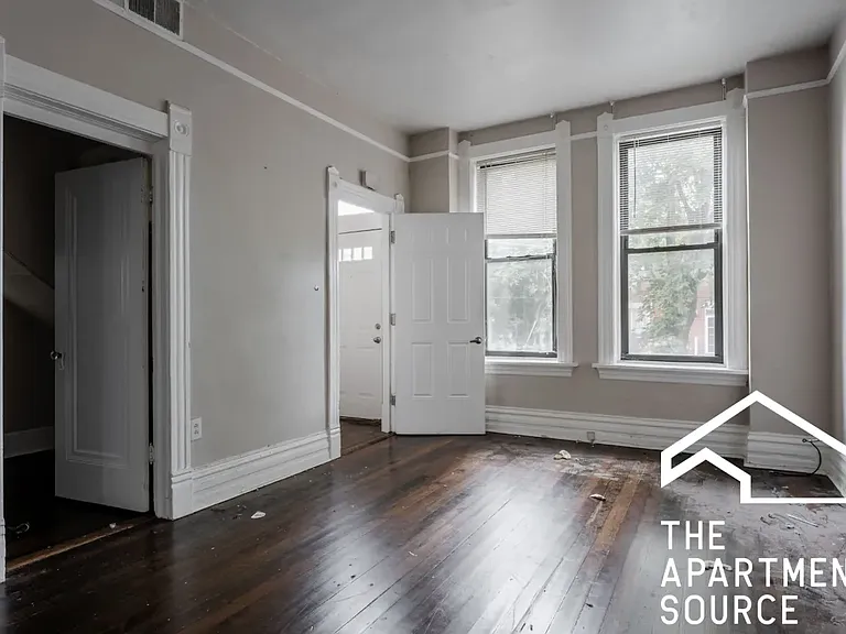 2041 W Moffat St #3 — Photo 6