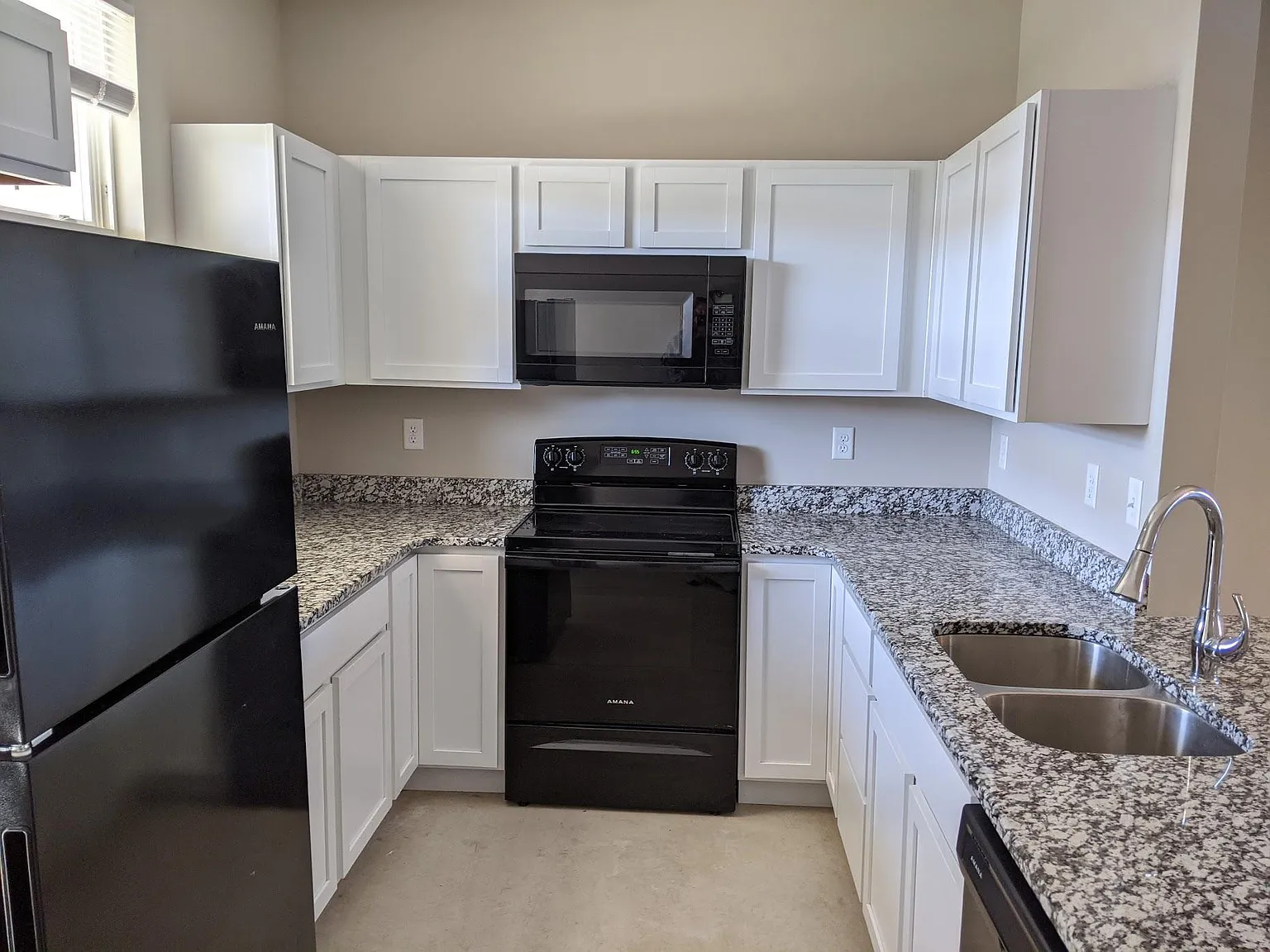 3 bed, 1200 sqft, $1,500 — Photo 4