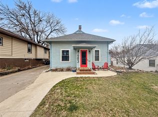 683 27th St, Des Moines, IA 50312