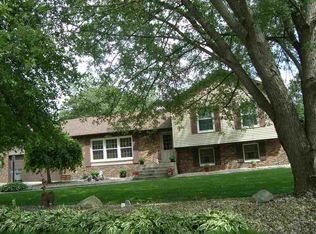 53166 Old Farm Rd, Elkhart, IN 46514