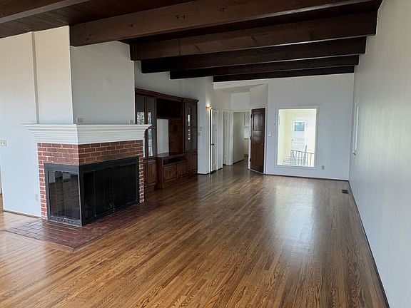 4th image of 7103 Rindge Ave