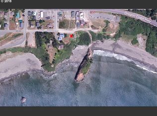 251 5th St, Port Orford, OR