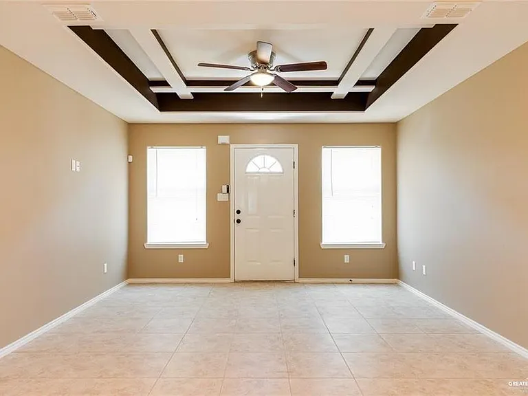 3003 Linda Vista St #2 — Photo 2