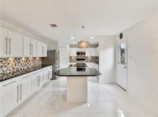 8109 York Beach Pl, Arlington, TX 76002