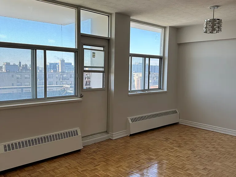 2245 Eglinton Ave E #1009 — Photo 4