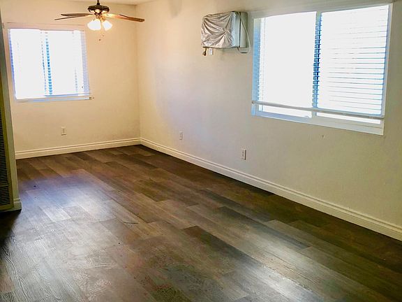 3rd image of 260 Lloyd St APT 7