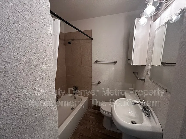 71 Del Mar Cir — Photo 9