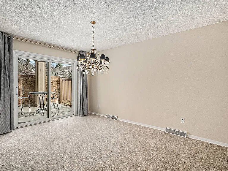 2850 E Easter Ave — Photo 13