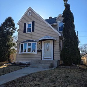 3731 South 56th STREET, Greenfield, WI, 53220