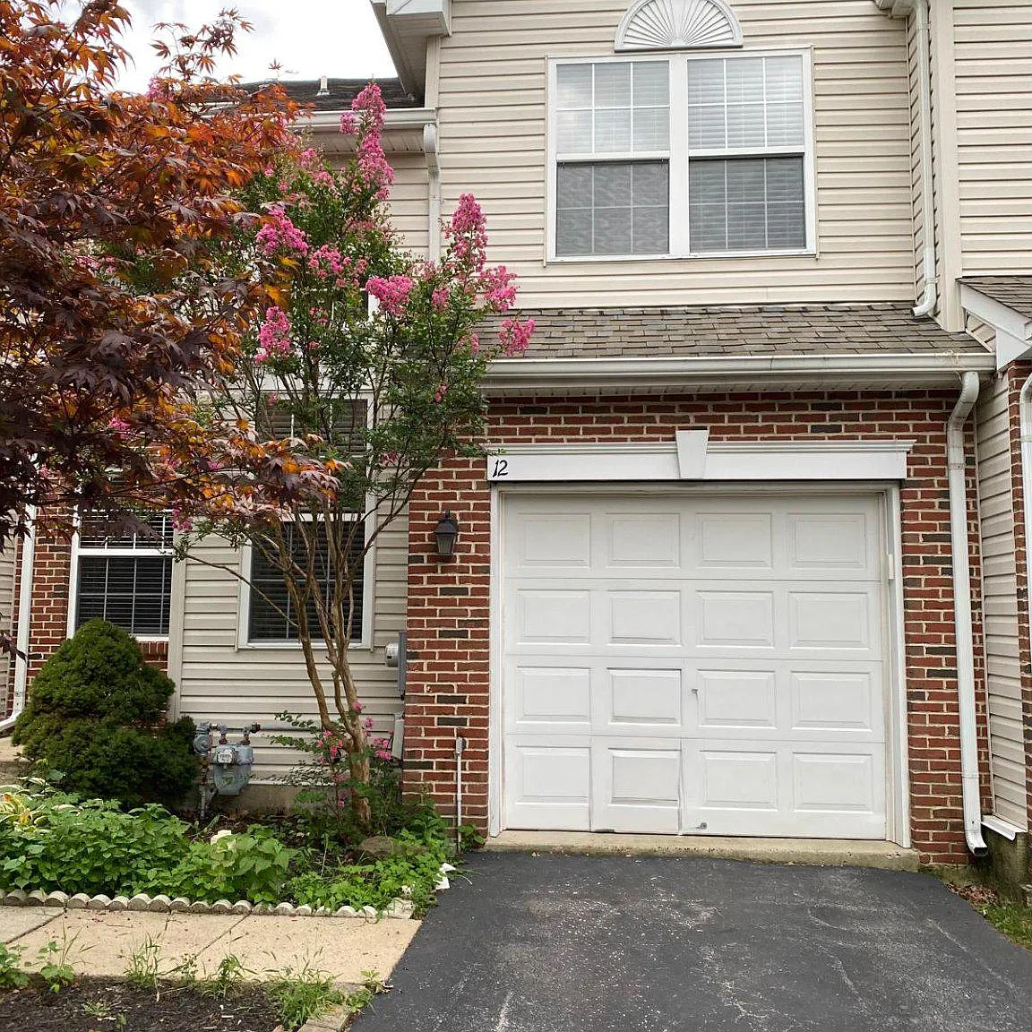 3 bed, 2.5 bath, 1800 sqft, $3,250 — Photo 1