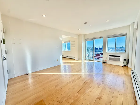 378 Baltic Street image 1 of 8