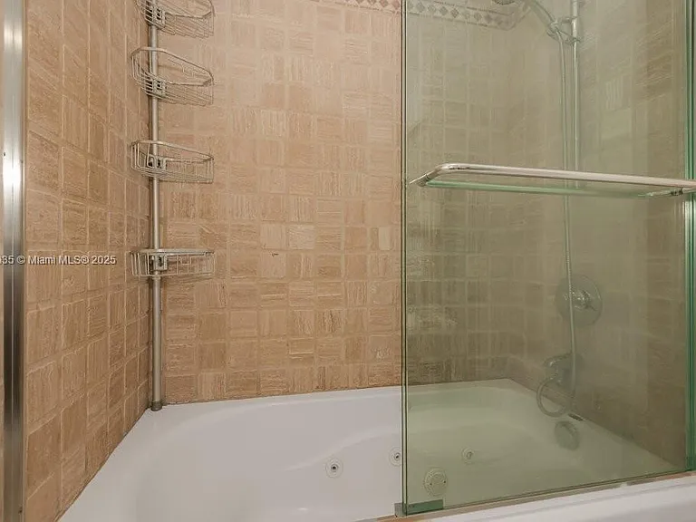 2301 Collins Ave #1629 — Photo 12